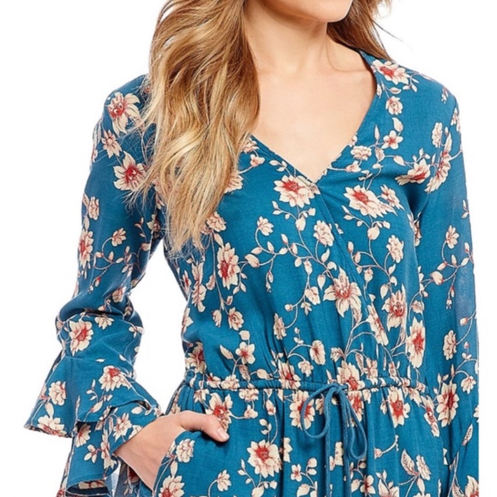Jessica Simpson Kiera Ruffle Sleeve Floral Print Romper Size Large
